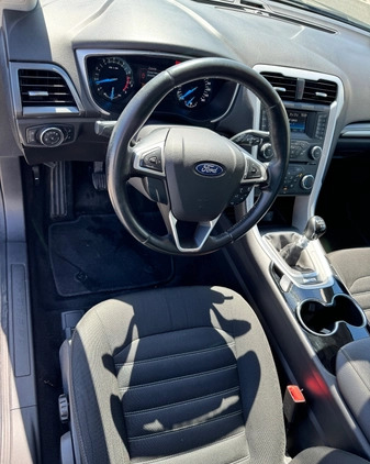 Ford Mondeo cena 42500 przebieg: 180389, rok produkcji 2015 z Warszawa małe 106
